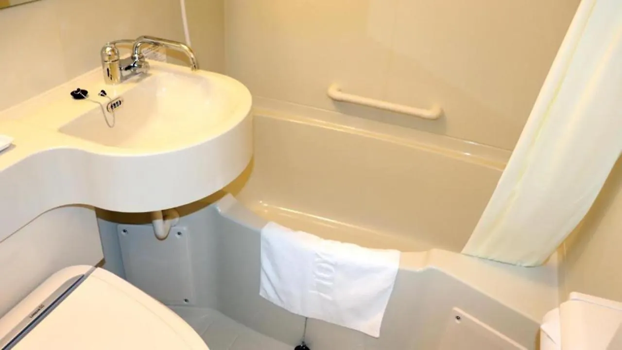 Toyoko Inn Tokyo Keihin Tohoku Sen Oji Eki Kita Guchi Hotel