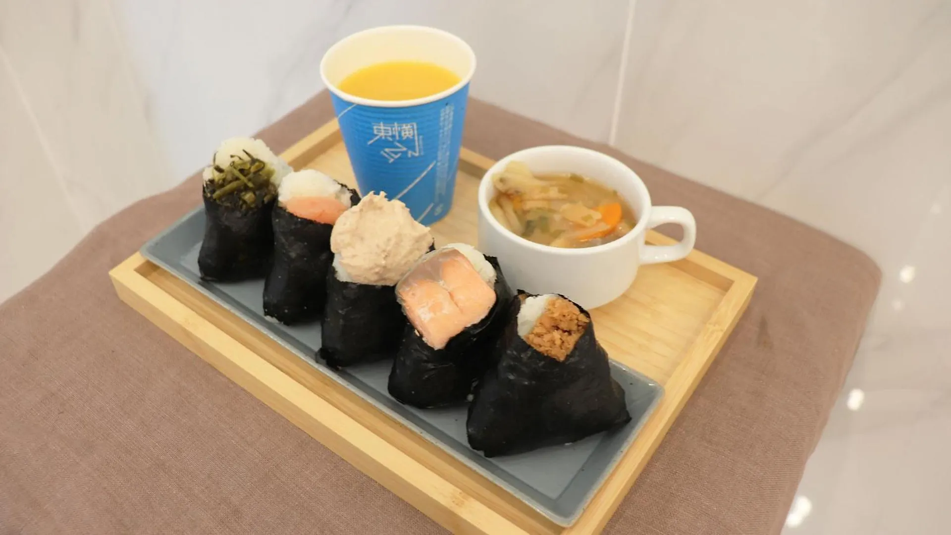 Toyoko Inn Tokyo Keihin Tohoku Sen Oji Eki Kita Guchi